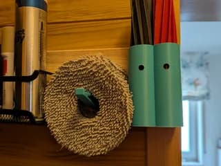 Настенный держатель запасных щёток робота-пылесоса Roborock — фото 5