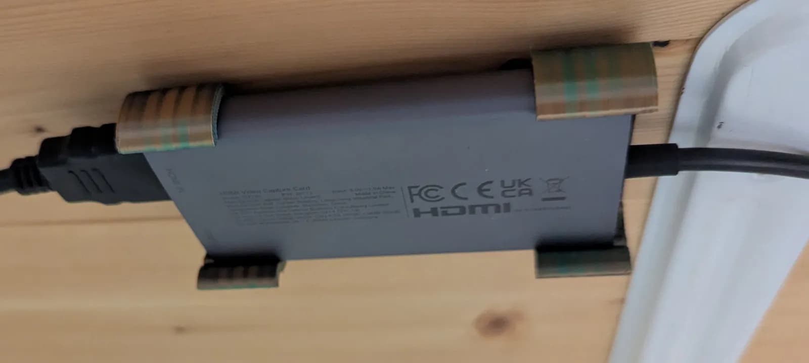 Крепление USB-платы видеозахвата HDMI — фото 4
