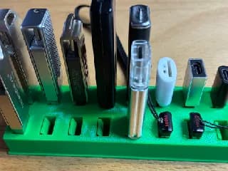 Держатель USB-устройств с пружиной — фото 3