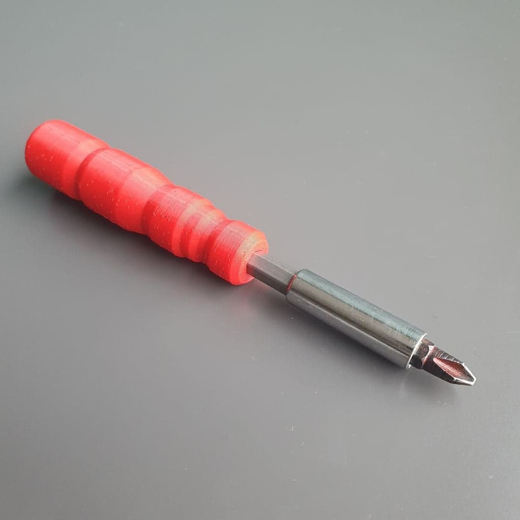 Простая рукоятка для бит 1/4″
