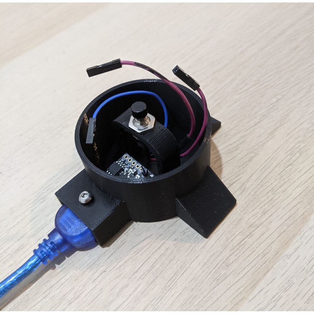 Кнопка с USB-подключением — фото 2