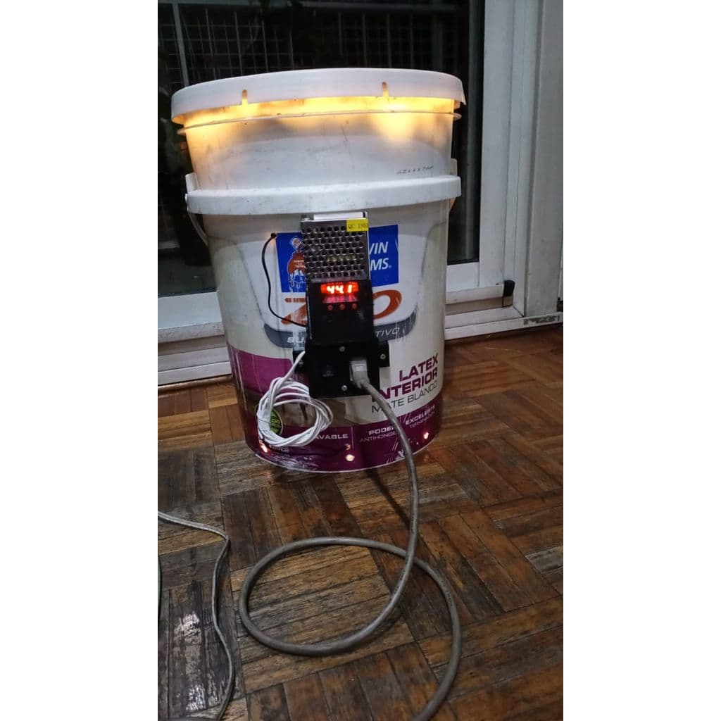 Сушилка для нитей пластика с блоком питания
