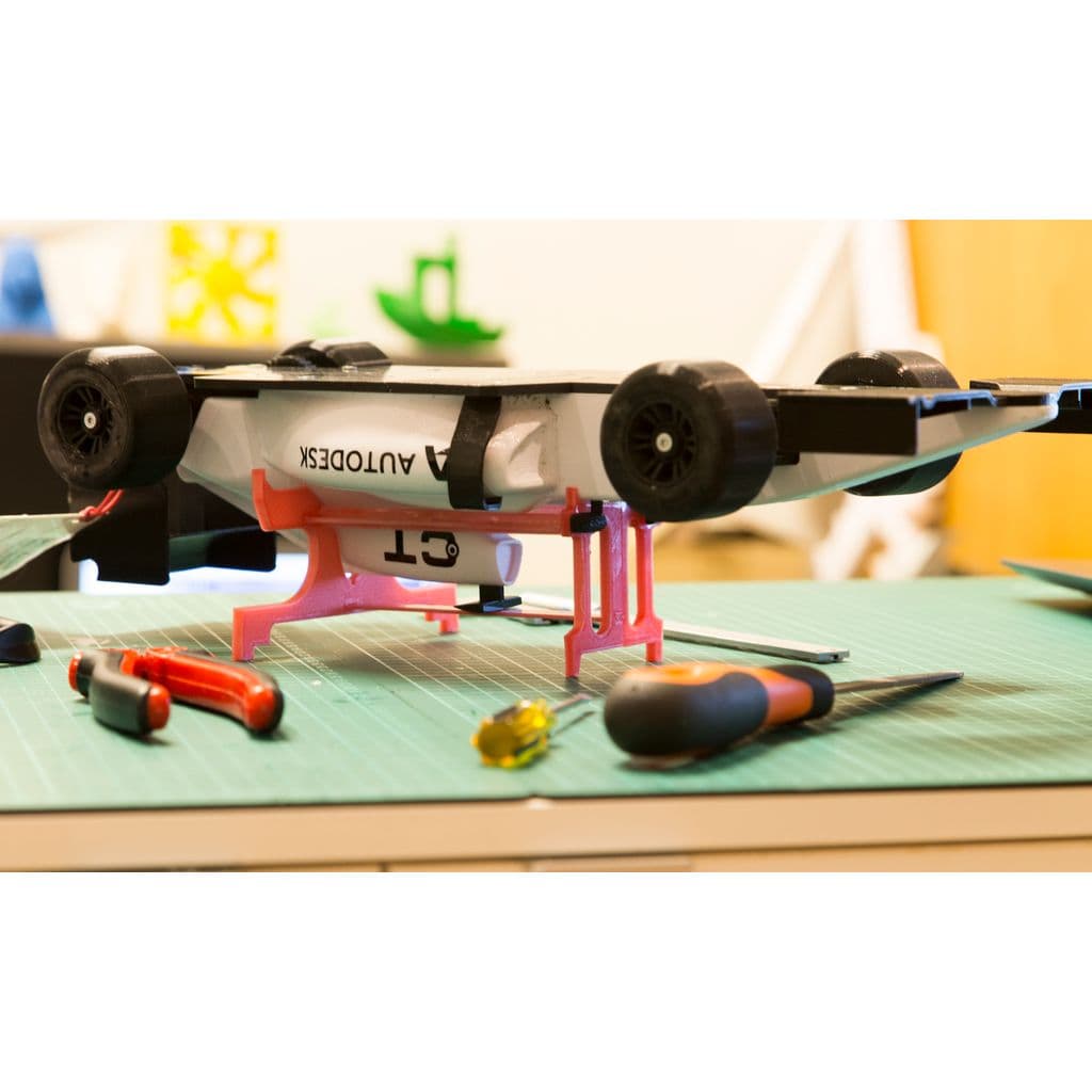 Верстак для моделирования гоночной машины OpenRC F1