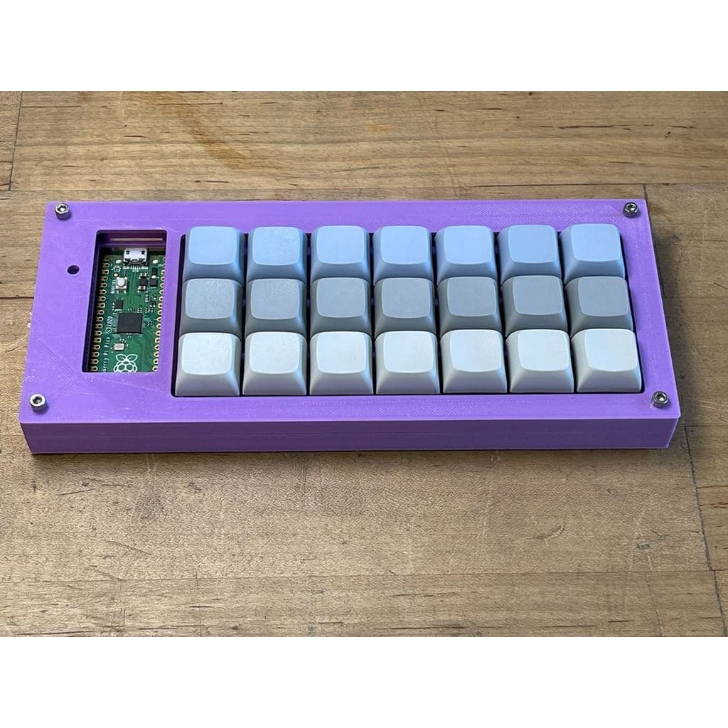 Корпус для механической клавиатуры на Raspberry Pi Pico