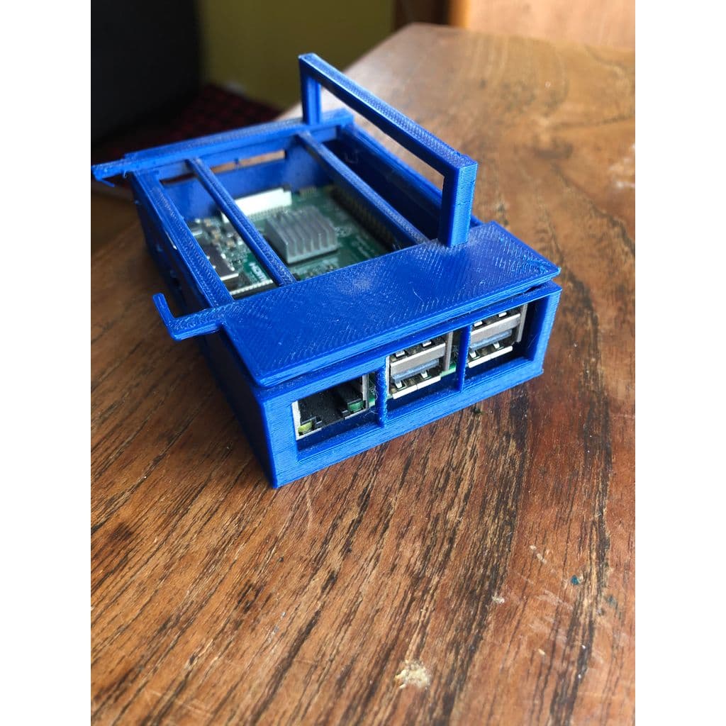 Простой корпус для платы Raspberry Pi 3B